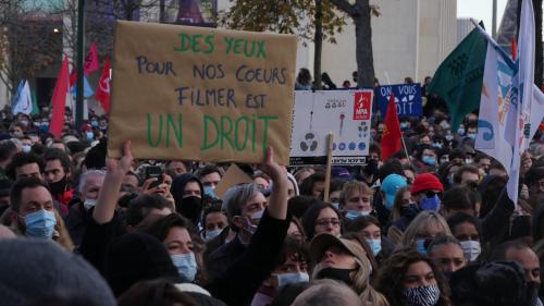 Samedi dernier, sur le Trocadéro. Photo : SNJ/Brice IVANOVIC